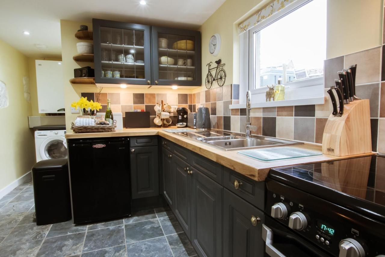 Cosy, Coastal Cottage In Snowdonia Harlech Exterior foto