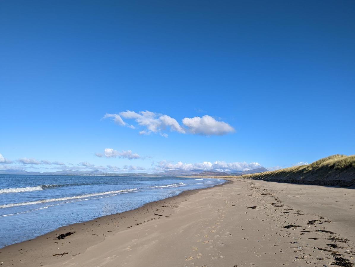 Cosy, Coastal Cottage In Snowdonia Harlech Exterior foto
